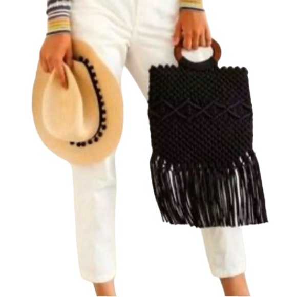 Danielle Nicole Black Macrame with Wooden Handle Handbag - Picture 2 of 8